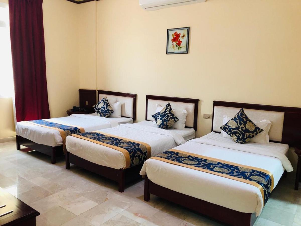 מוסקט Farah Hotel Apartment מראה חיצוני תמונה