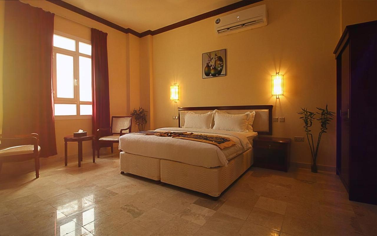 מוסקט Farah Hotel Apartment מראה חיצוני תמונה
